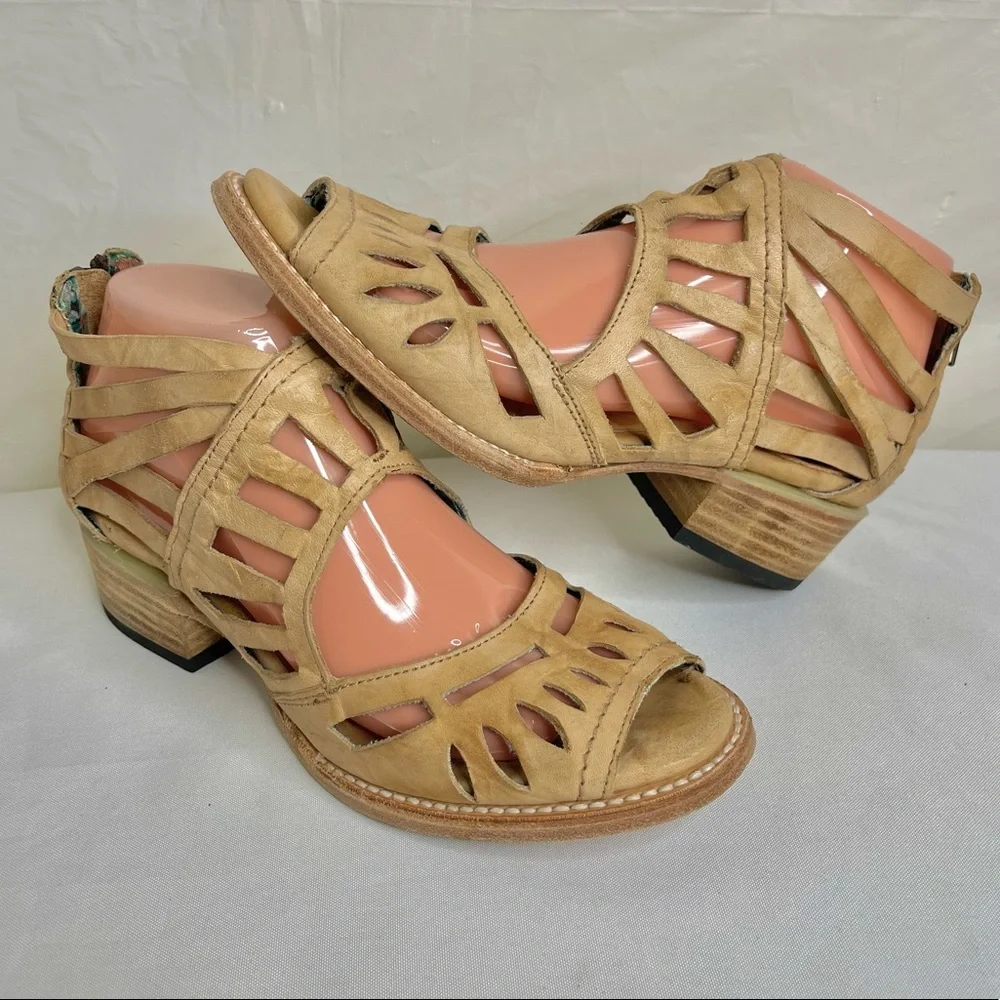 Authentic Freebird by Steven Ponce Sandals Booties sz 8